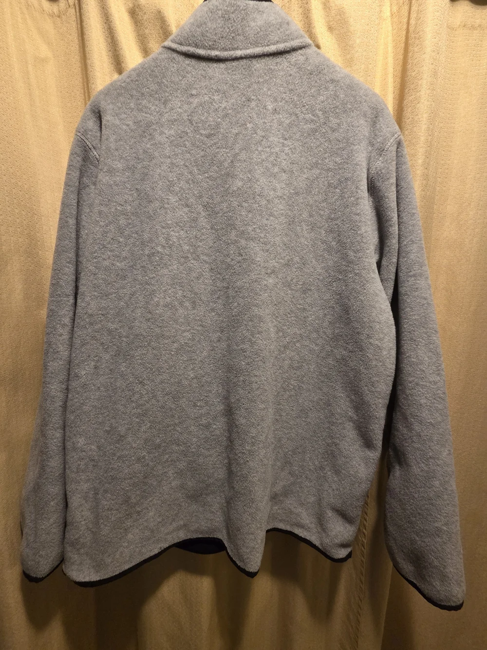 Burton Men's Light Gray Quarter-Zip Pullover with Black Trim